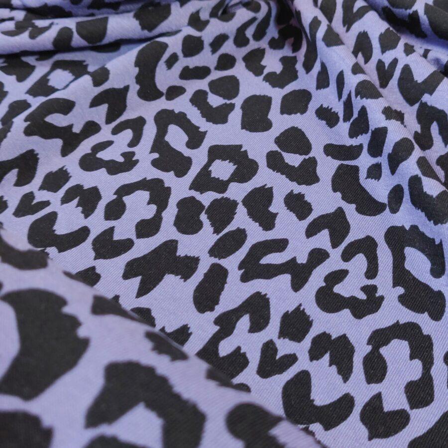 tissu jersey viscose léopard violet imprimé avril fabrics vendu au mètre