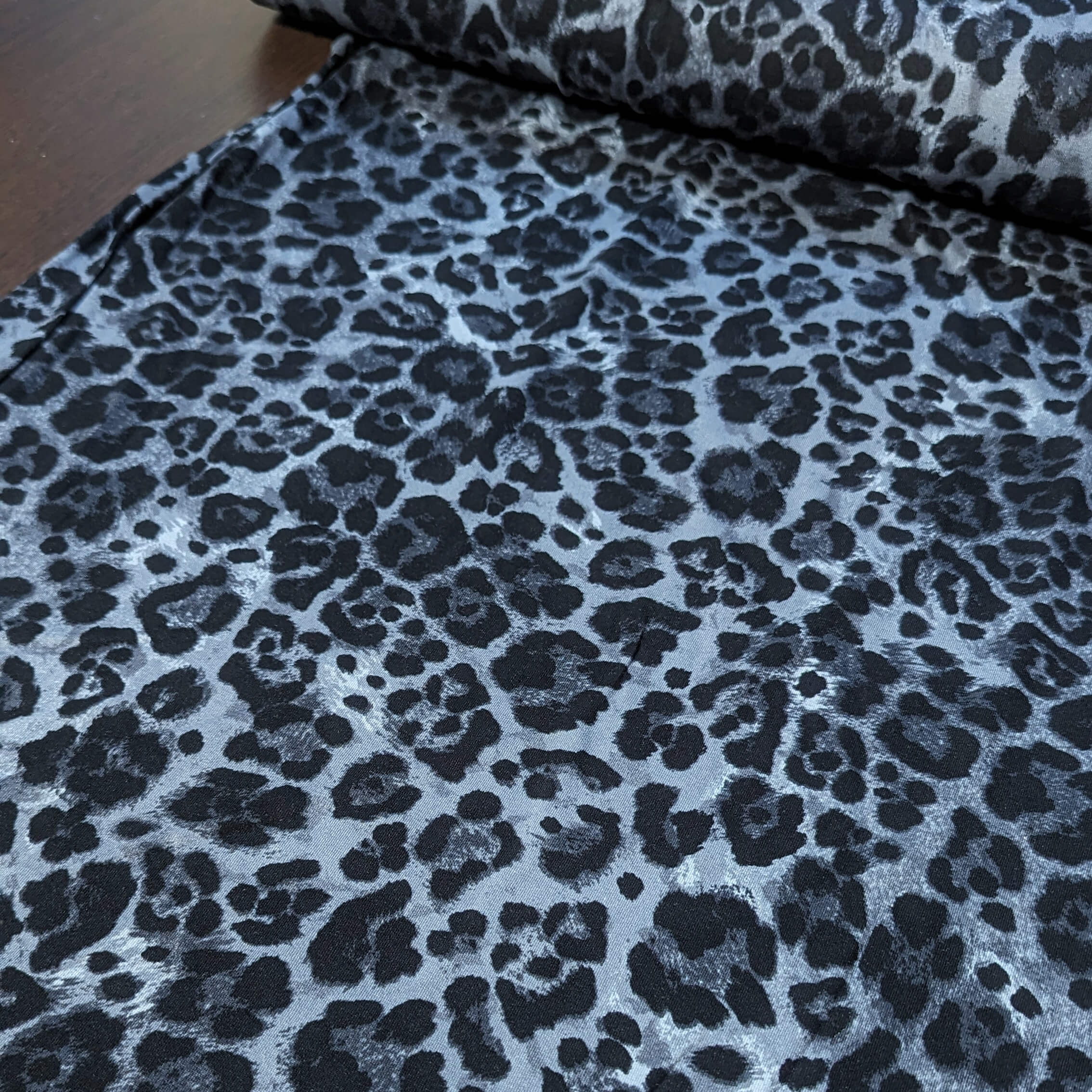 jersey viscose leopard gris toulouse