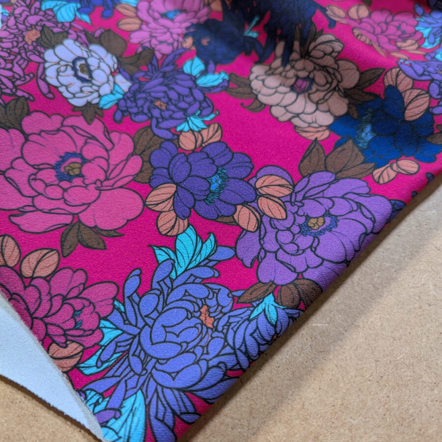 tissu rose fleurs