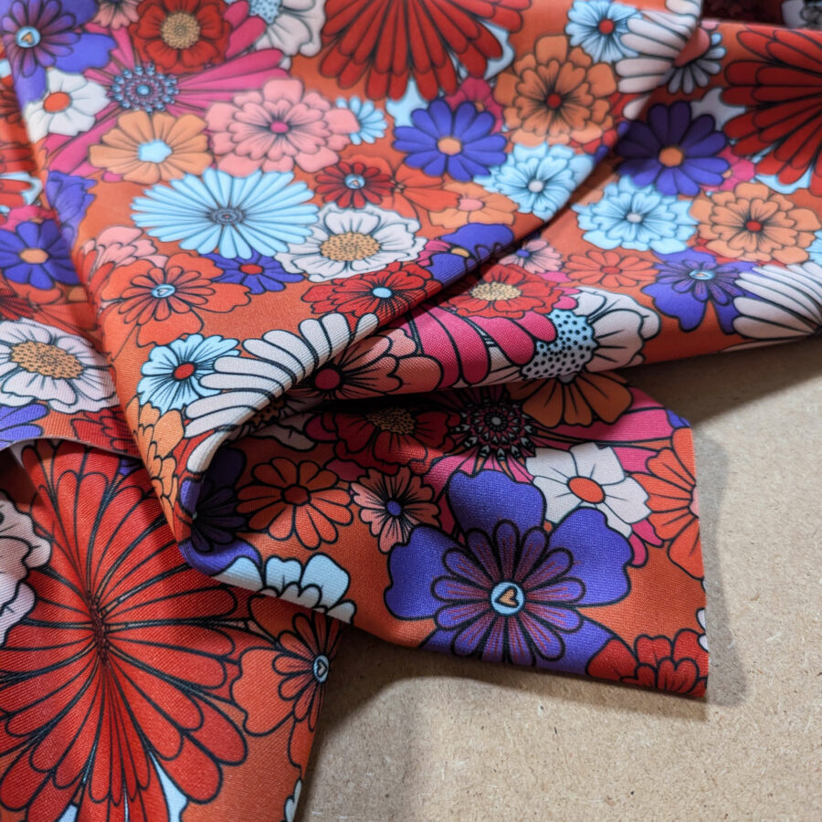 tissu fleuri orange fleurs rétro