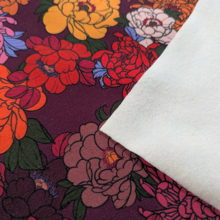 tissu sweat fleurs bordeaux