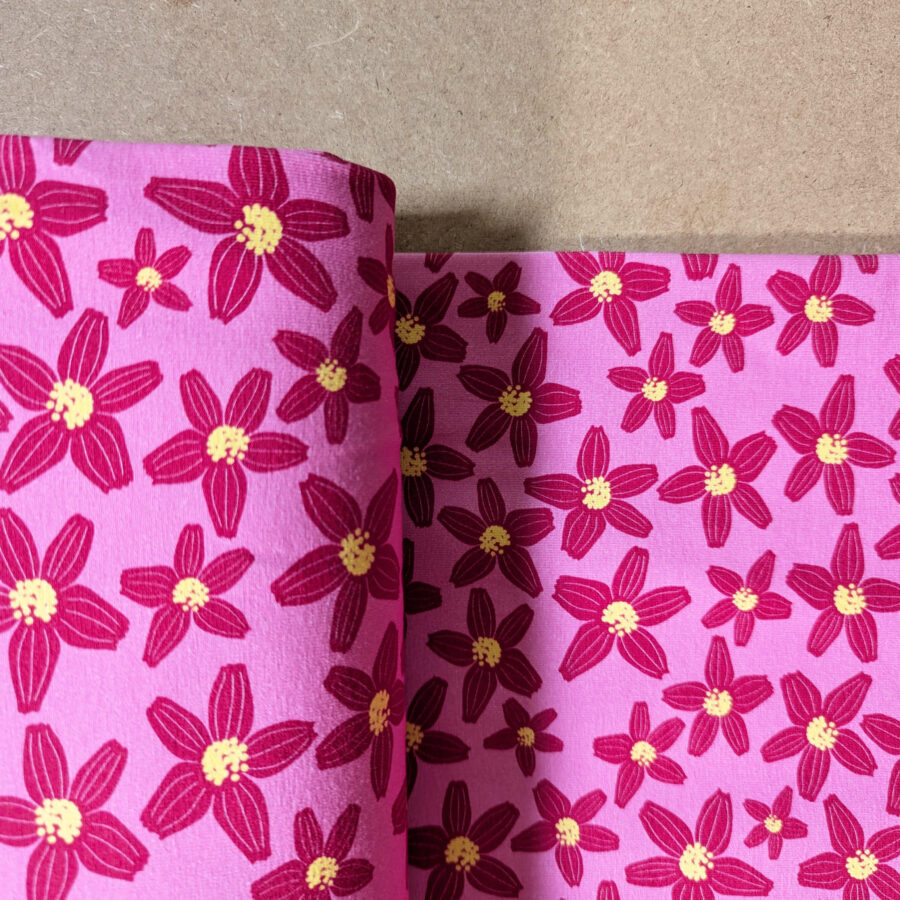 tissu rose fleurs
