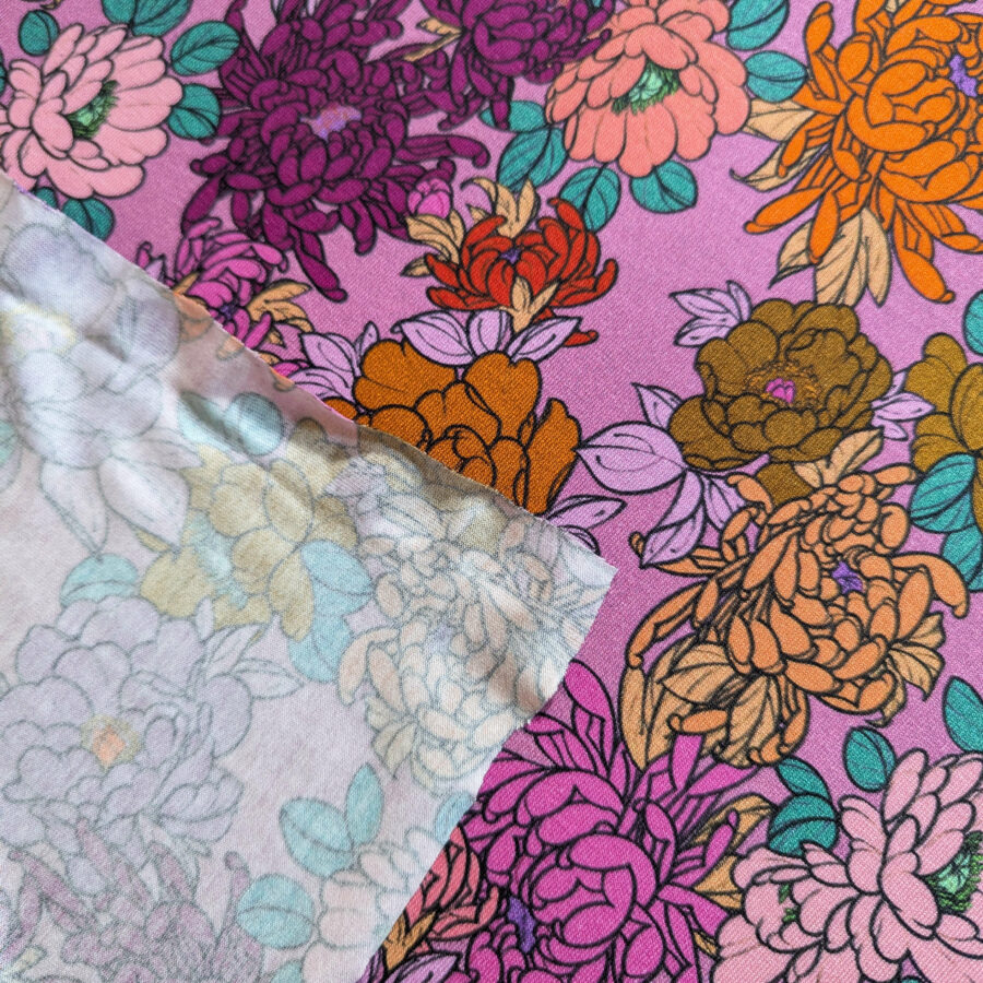 tissu fleuri rose