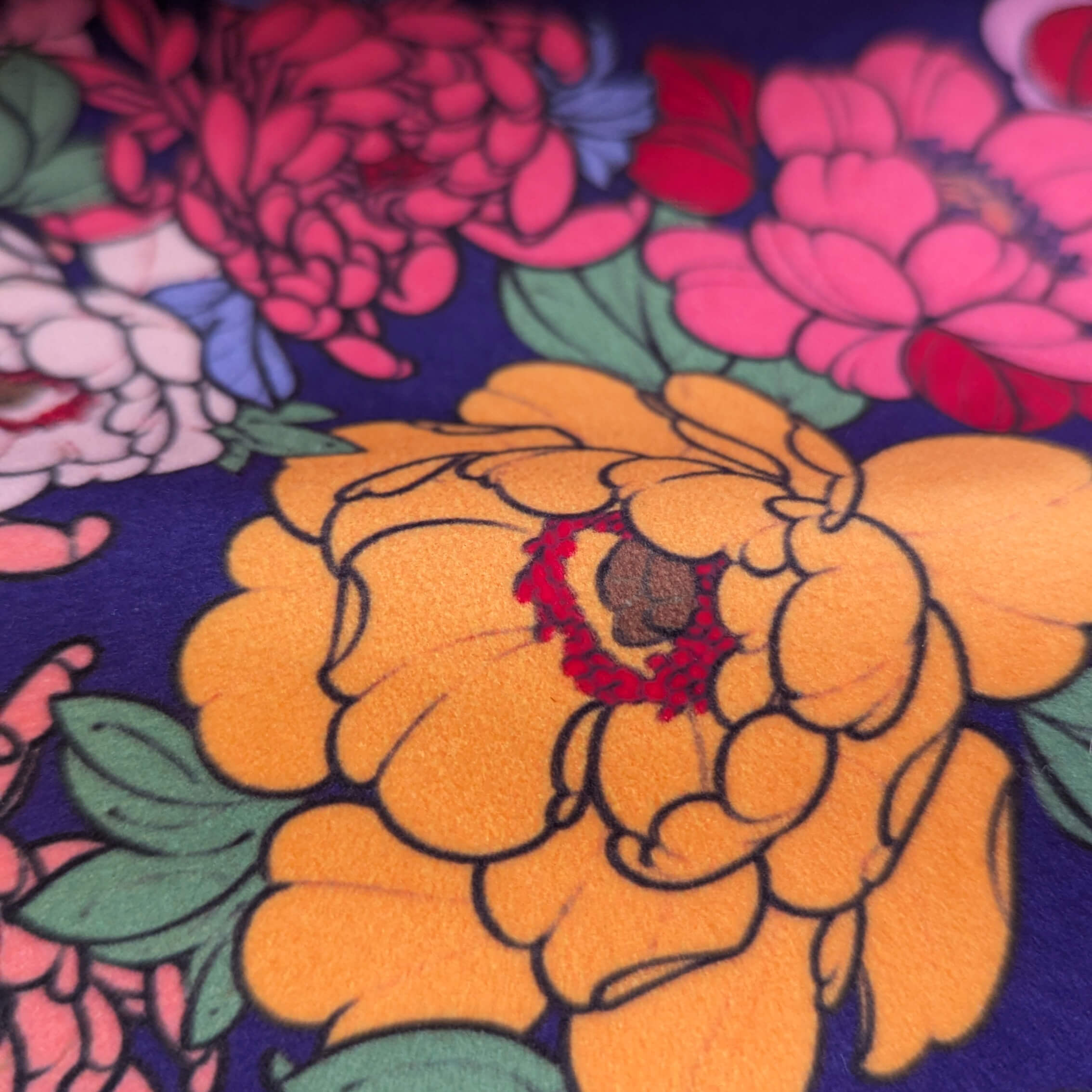 velours fleurs violet