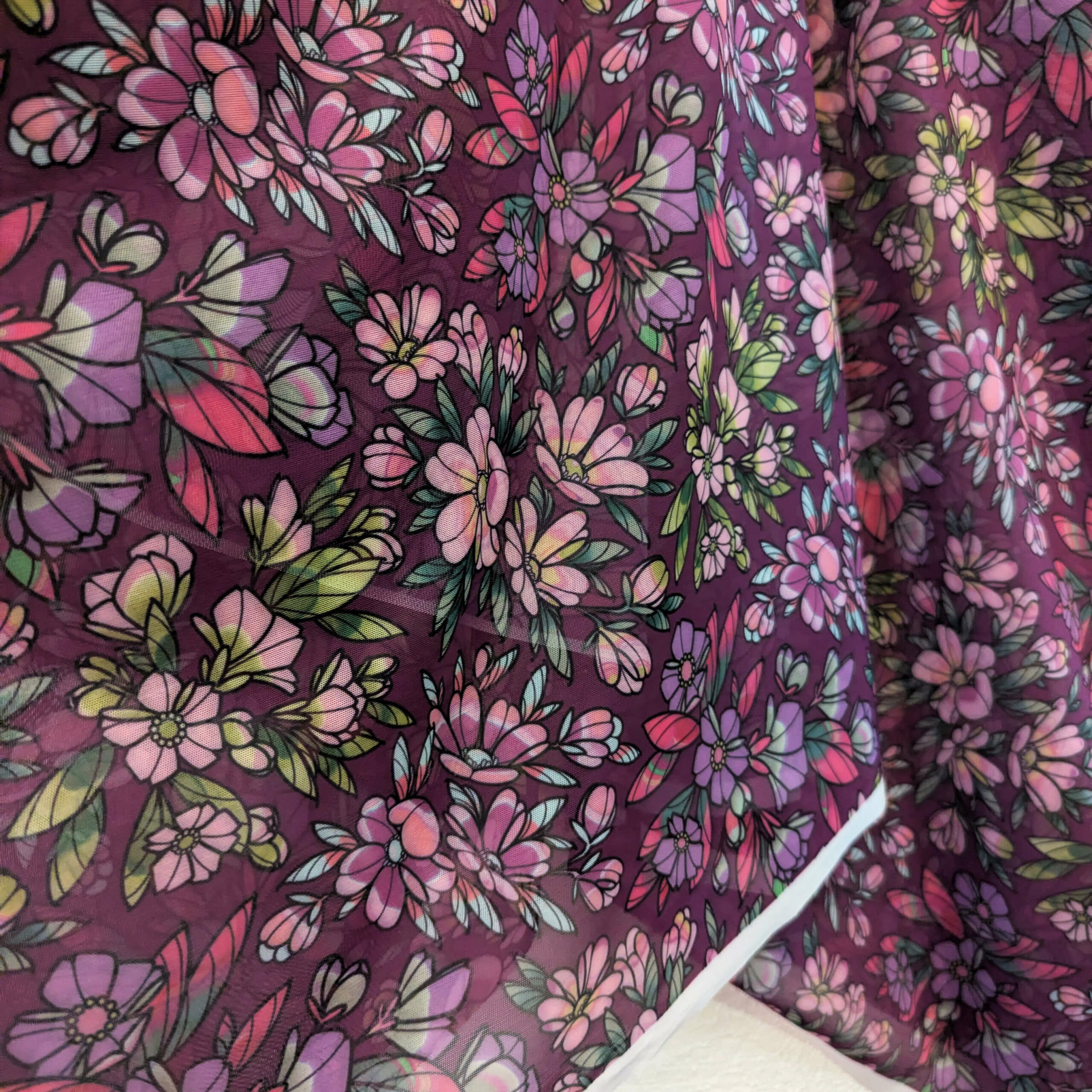 Mesh transparent violet fleurs